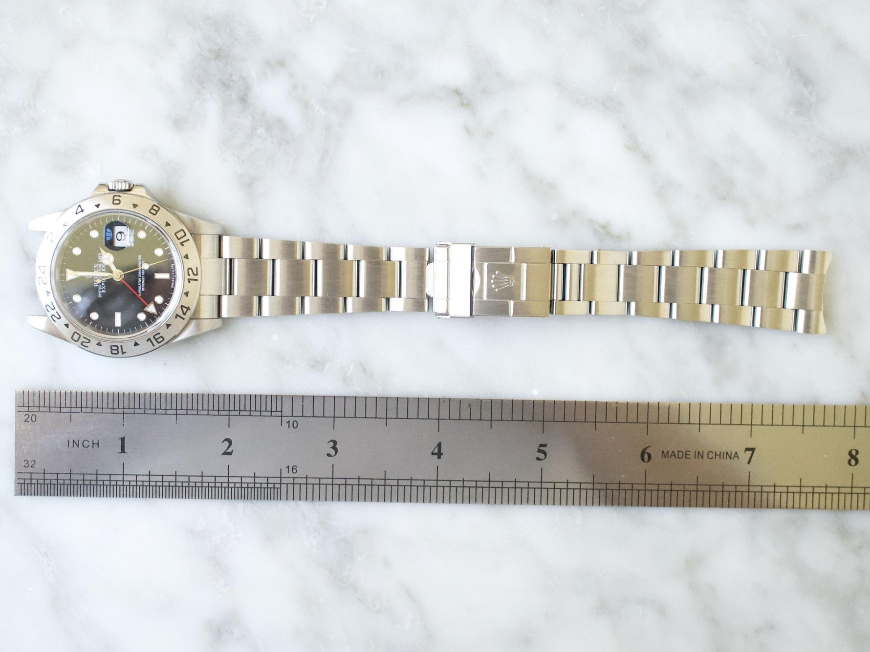 Rolex Explorer ii 16570 GMT 1995 40MM Black Dial SERVICED Travel Box and Service Papers - WearingTime Luxury Watches