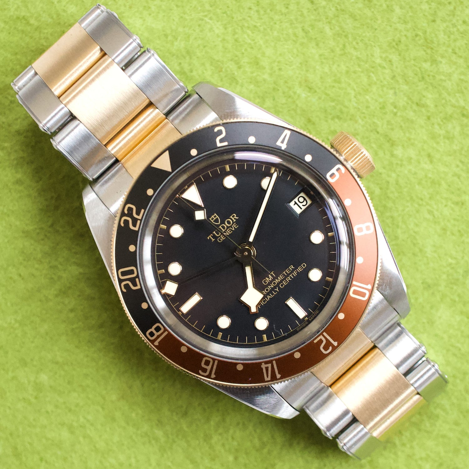 Tudor Black Bay GMT 79833MN 41MM Automatic Gold and Steel Box Papers Factory Tudor Warranty