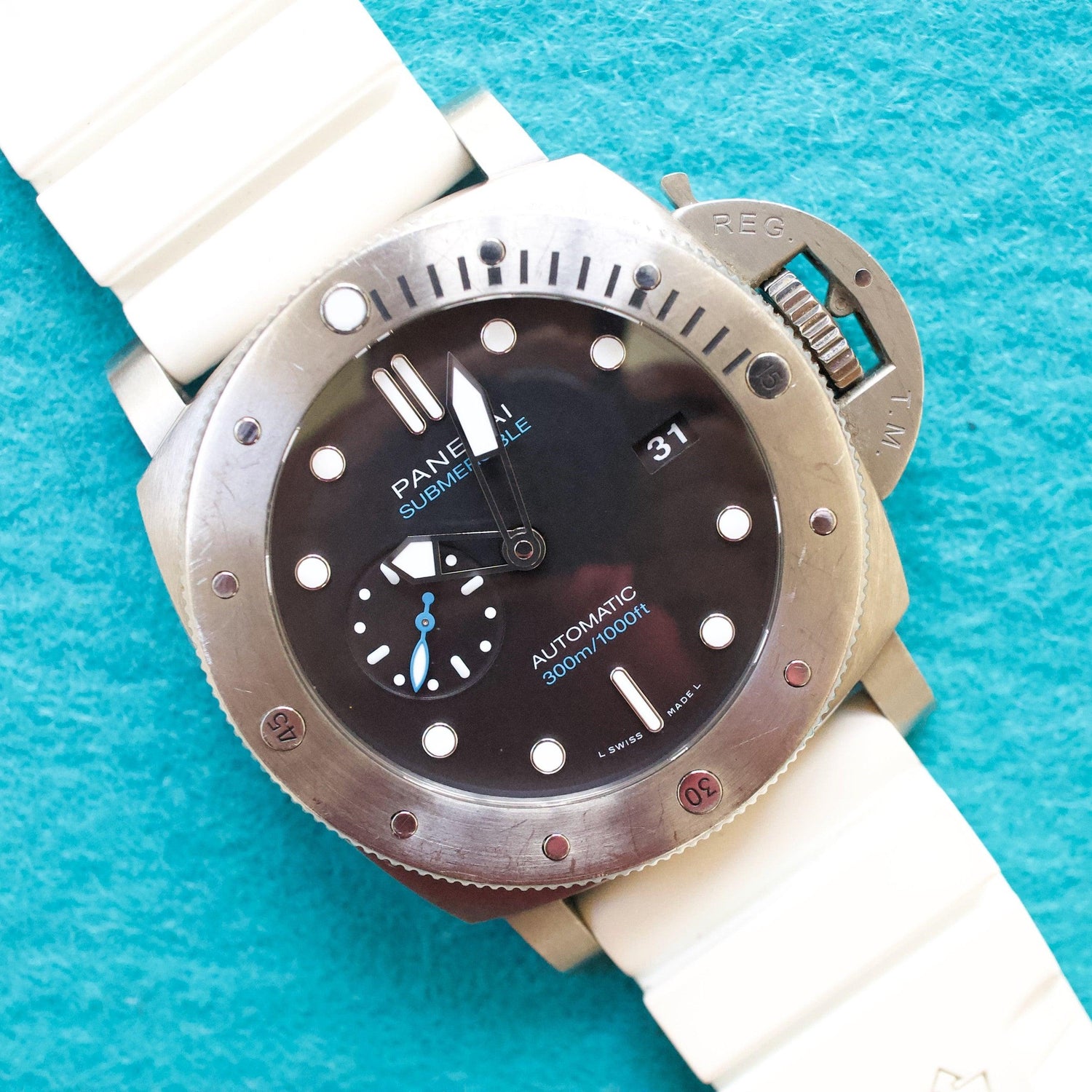 Panerai Luminor Submersible 1950 3 Days Automatic PAM01305 47MM Titanium - WearingTime Luxury Watches