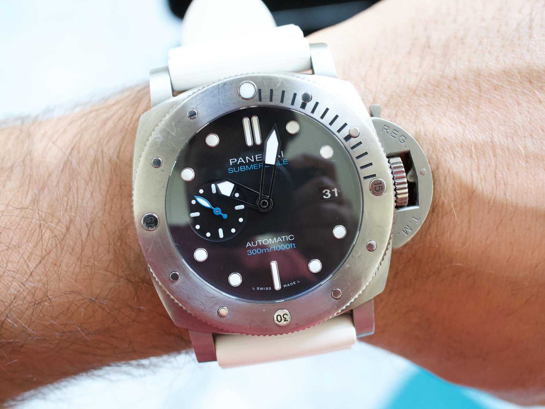 Panerai Luminor Submersible 1950 3 Days Automatic PAM01305 47MM Titanium - WearingTime Luxury Watches