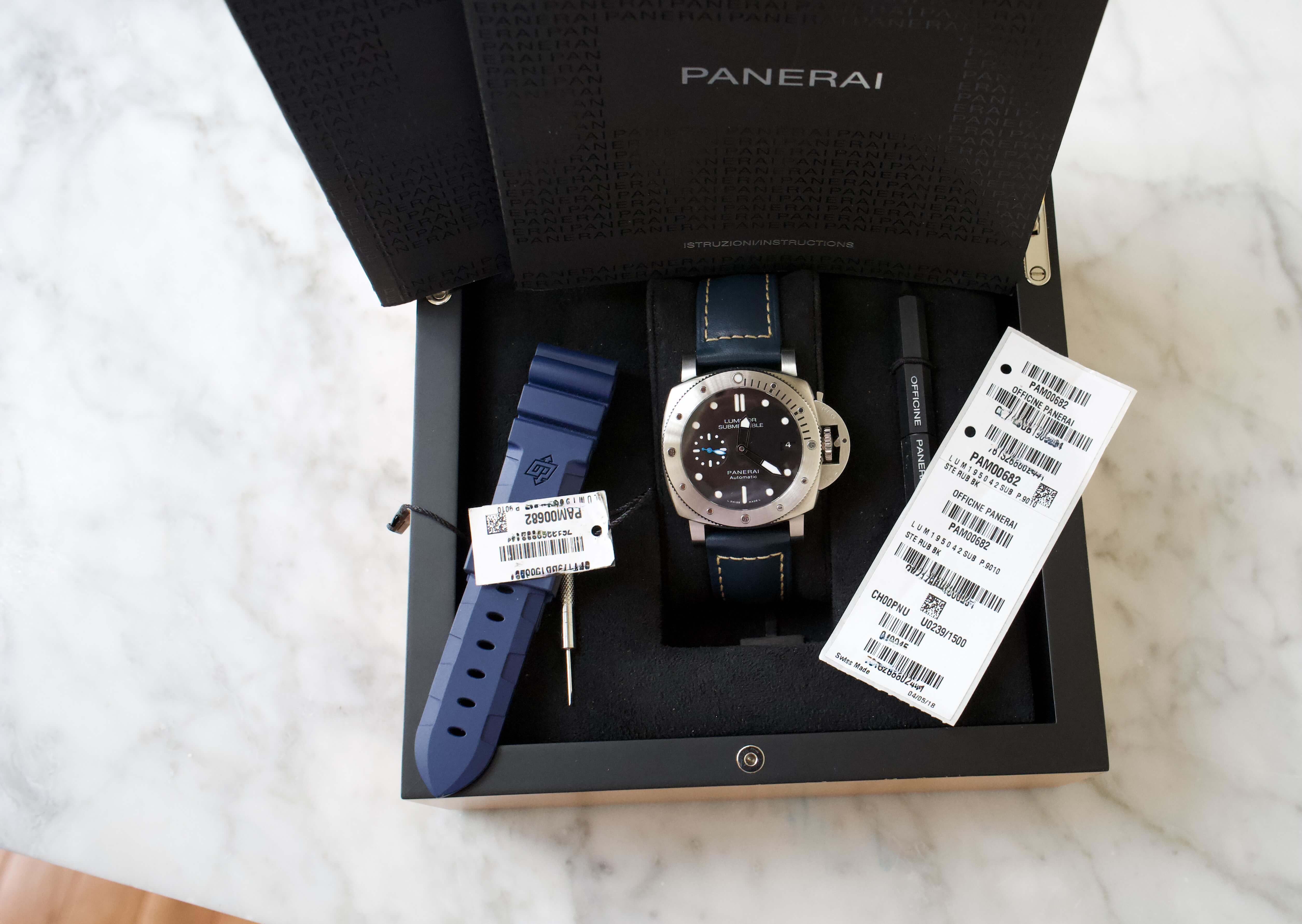 SOLD OUT Panerai Luminor Submersible 1950 3 Days Automatic