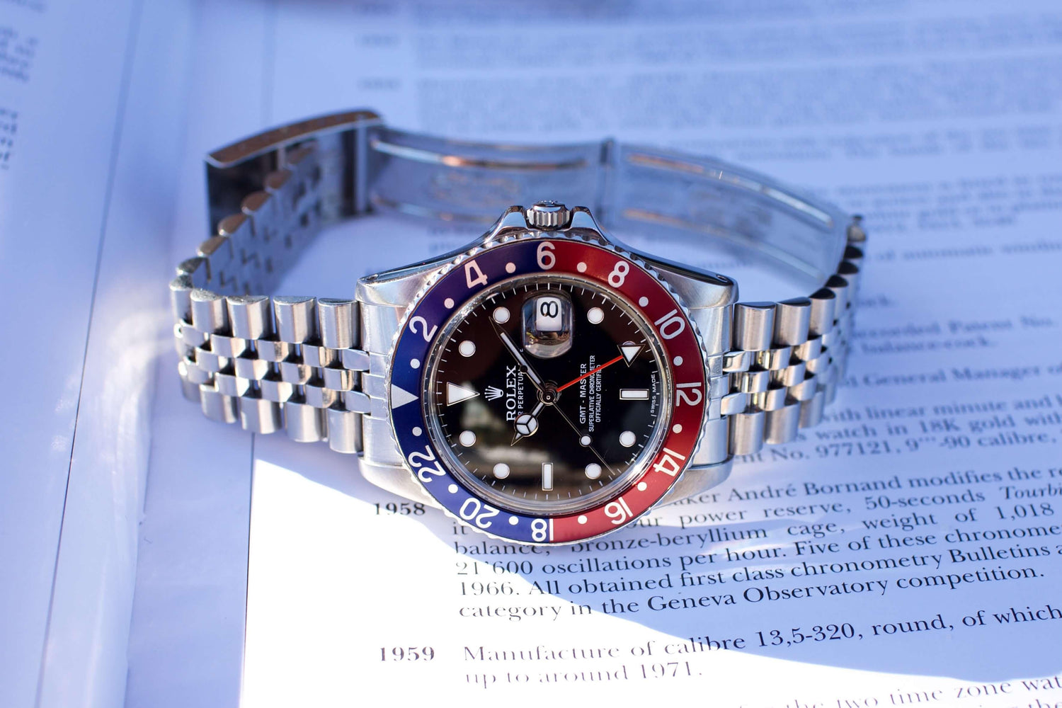 SOLDOUT: Rolex GMT 16750 Pepsi Blue Red Glossy 1982 - WearingTime Luxury Watches